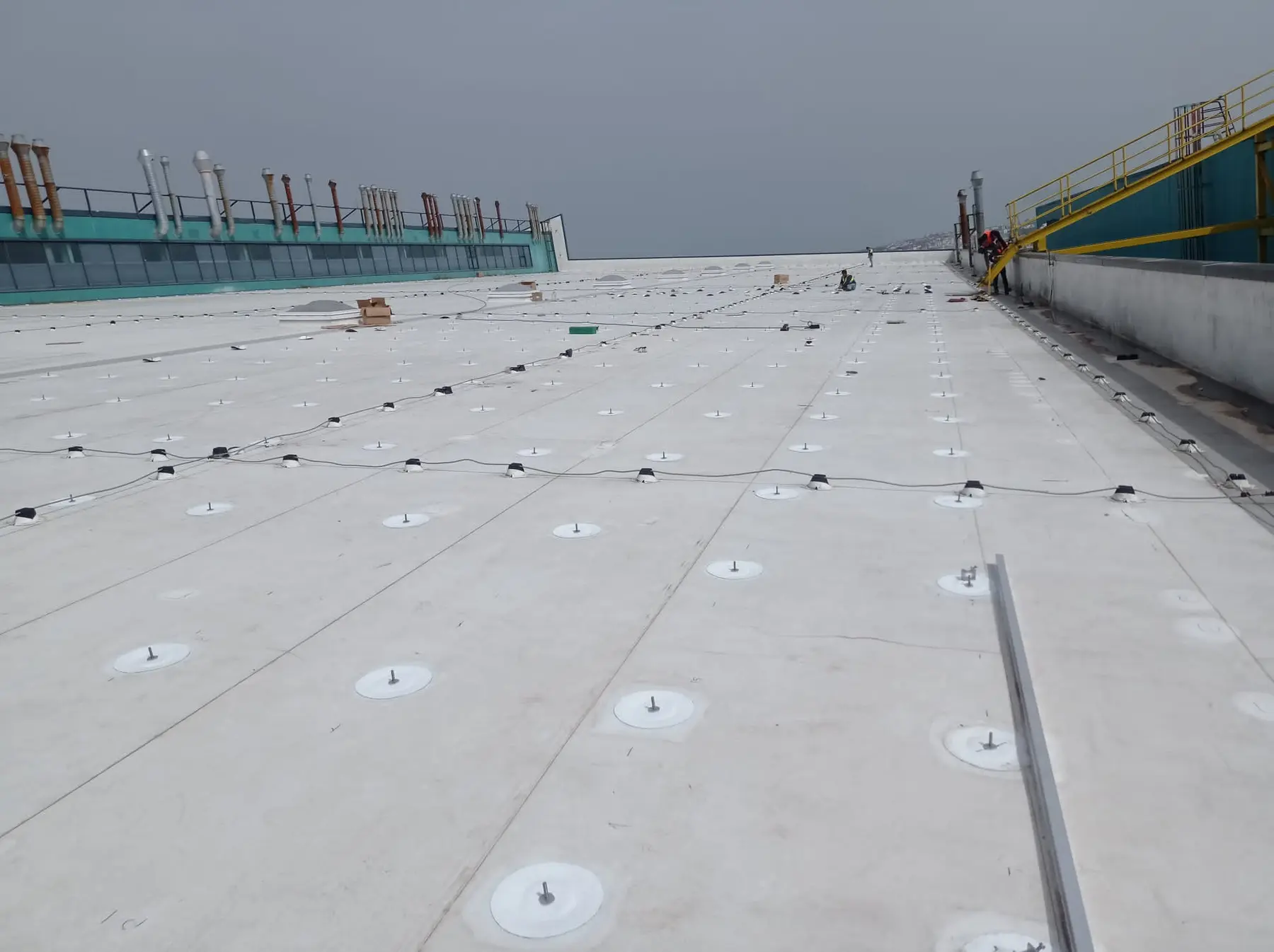 Teknik Geçişli Membran Çatı