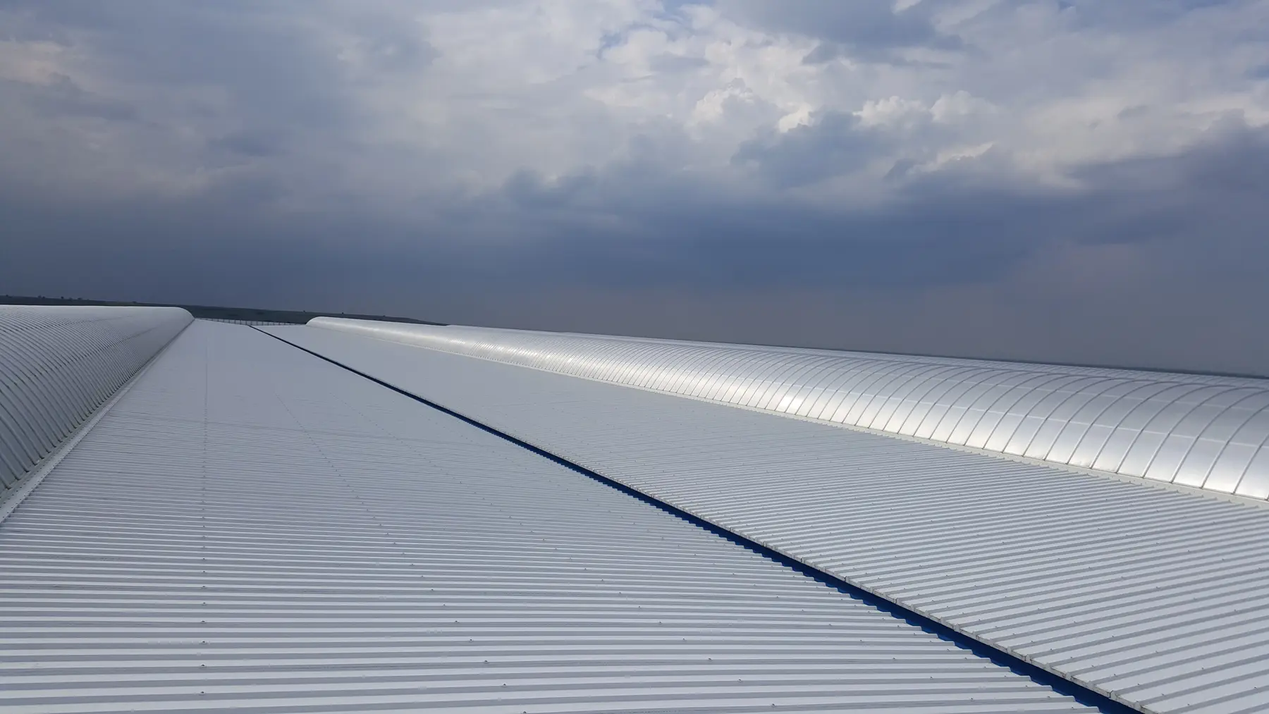 Aydınlatma Bantlı Panel Çatı