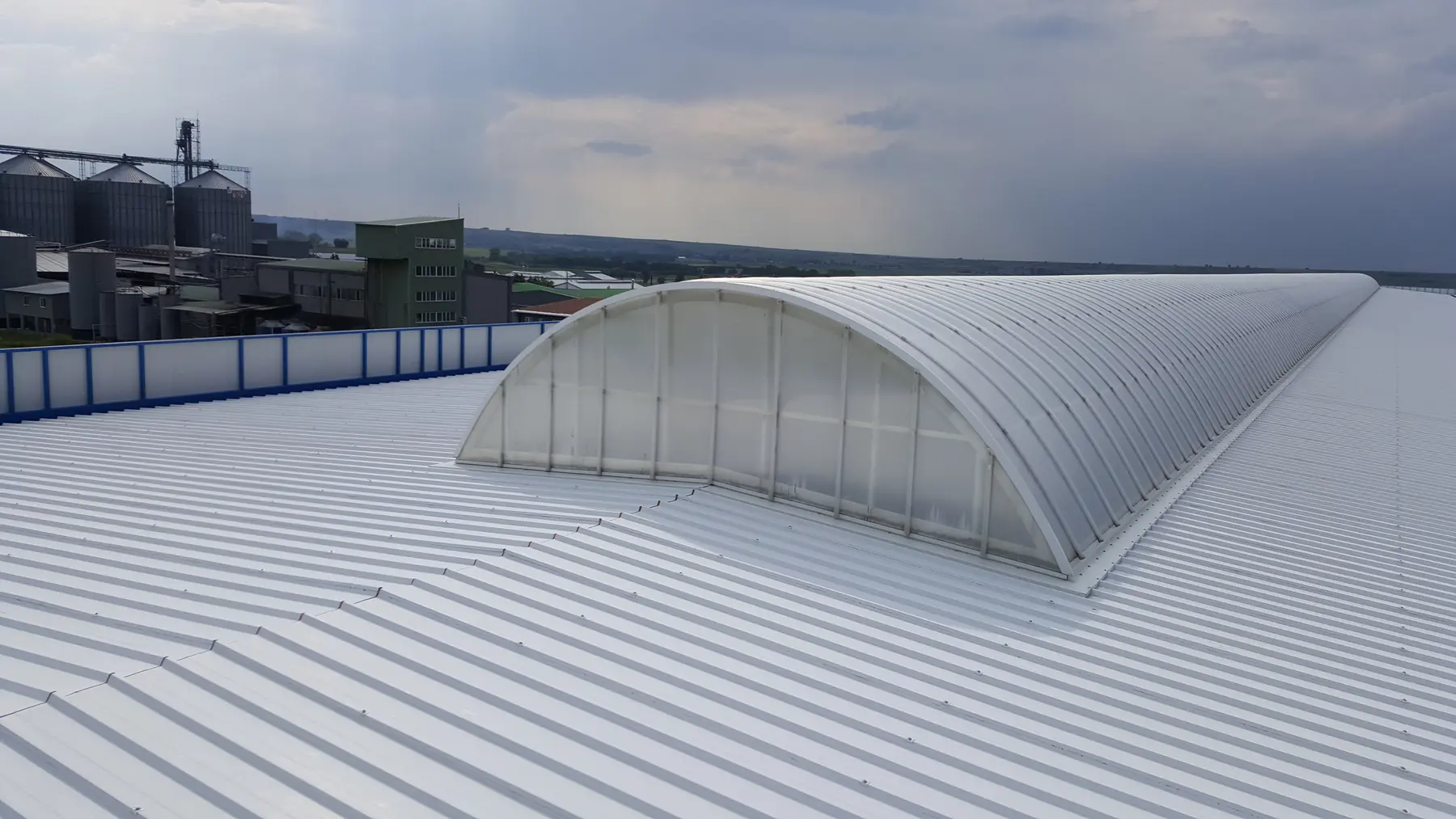 Tonoz Aydınlatmalı Panel Çatı