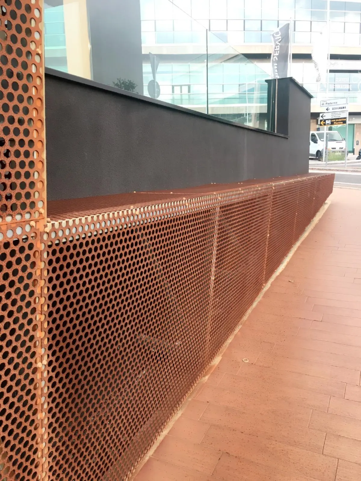 Perfore Corten Metal Uygulaması